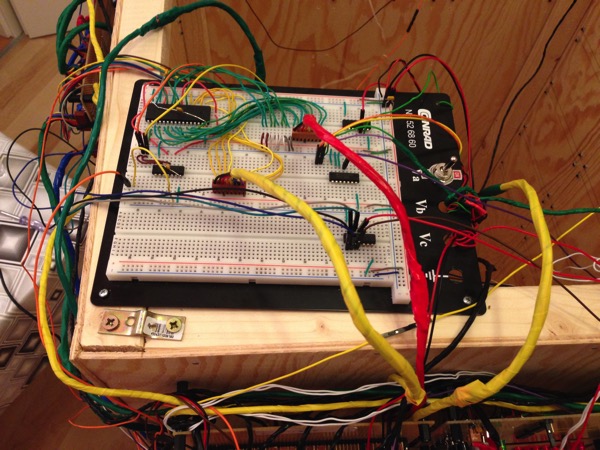 That's the heart of the CPU: some SRAM memory and the Start switch!