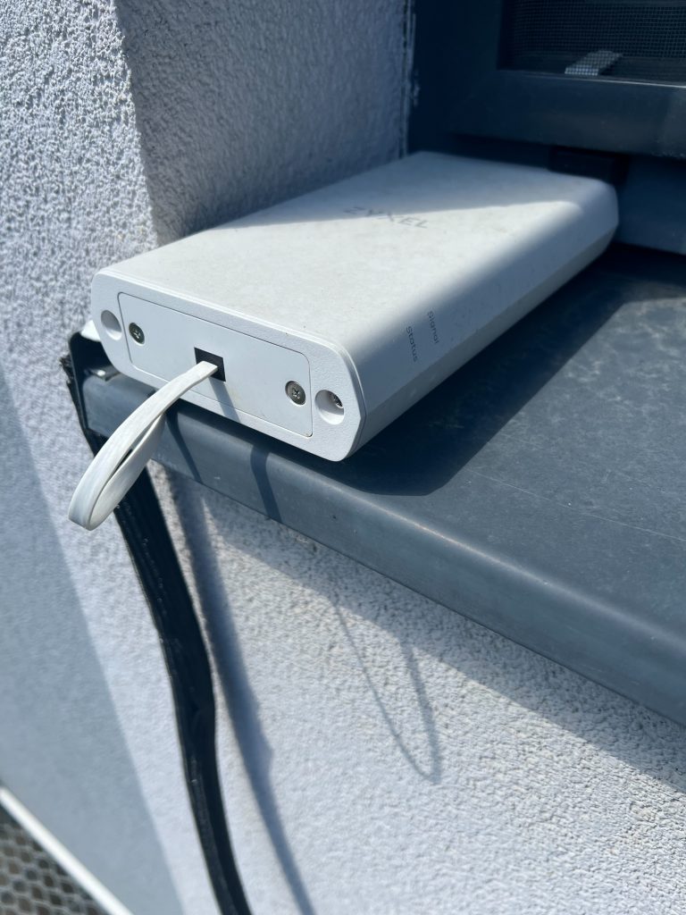 The mobile 5G internet modem